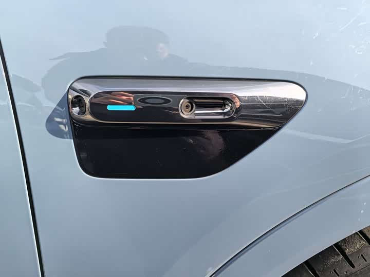 Фото 5 - Luxeed R7