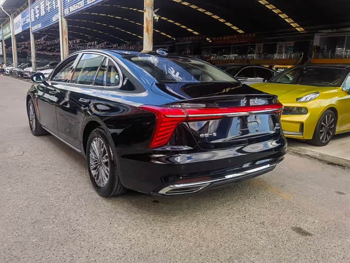 Фото 6 - Hongqi H5