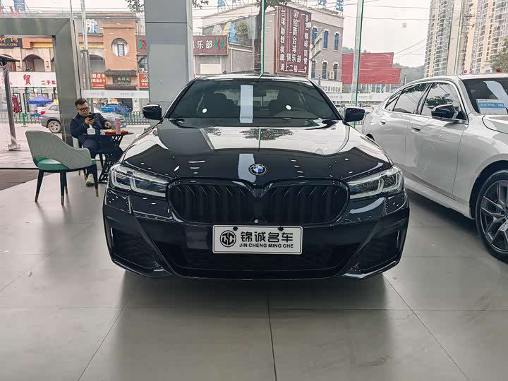 Фото 2 - BMW 5 Series