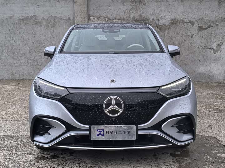 Фото 2 - Mercedes-Benz EQE SUV