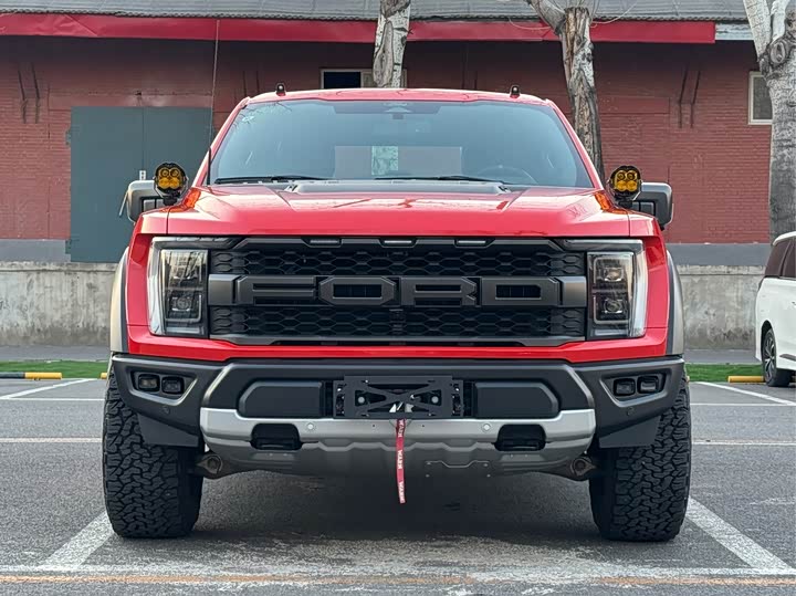 Фото 2 - Ford F-150 Raptor