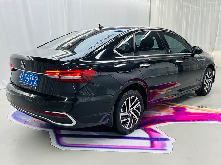 Фото 6 - Volkswagen Lavida