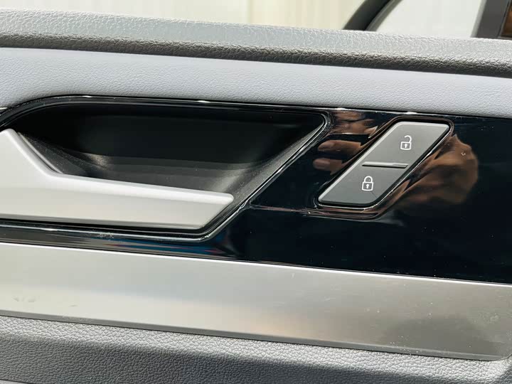 Фото 7 - Volkswagen Lavida