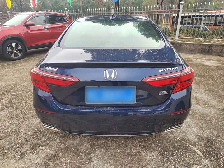 Фото 6 - Honda Inspire