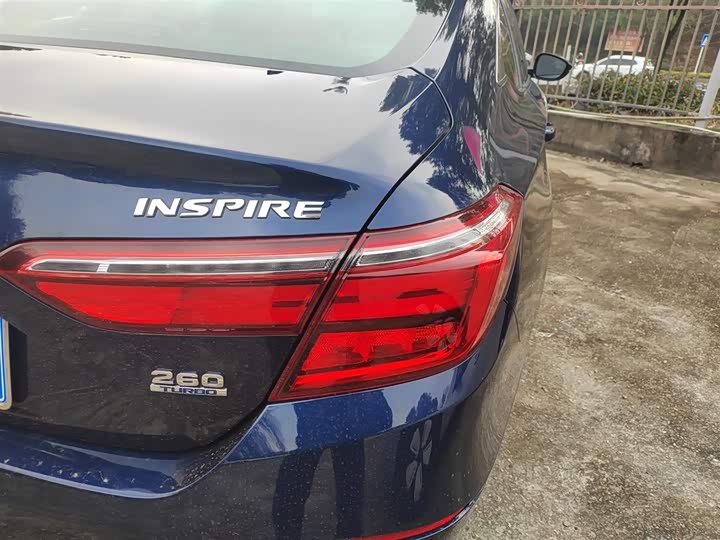 Фото 8 - Honda Inspire