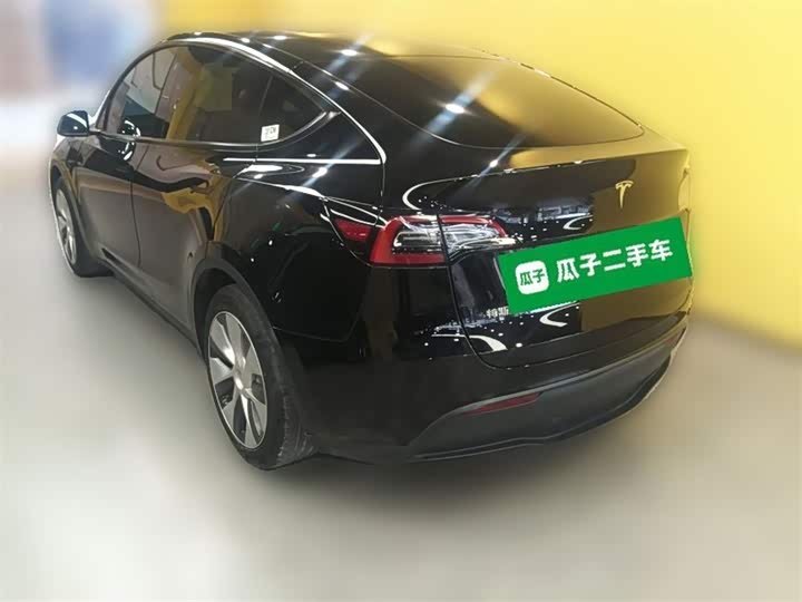 Фото 9 - Tesla Model Y