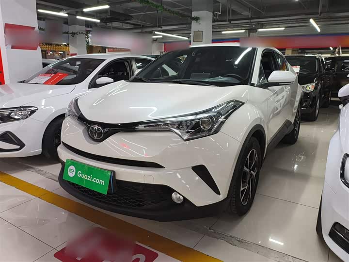 Фото 1 - Toyota C-HR