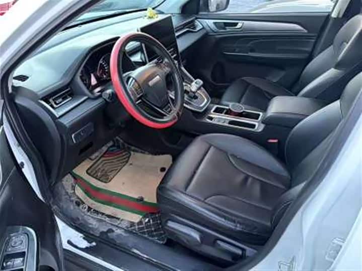 Фото 2 - Haval M6