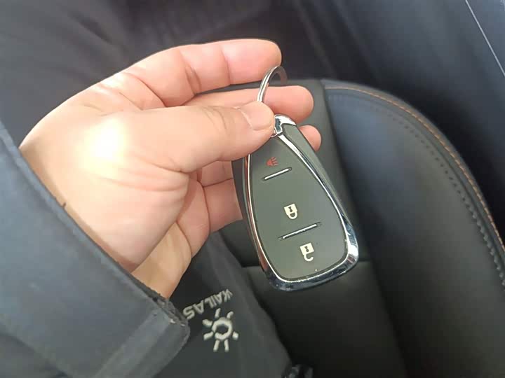 Фото 9 - Chevrolet Equinox