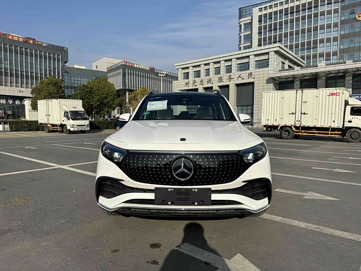Фото 2 - Mercedes-Benz EQB