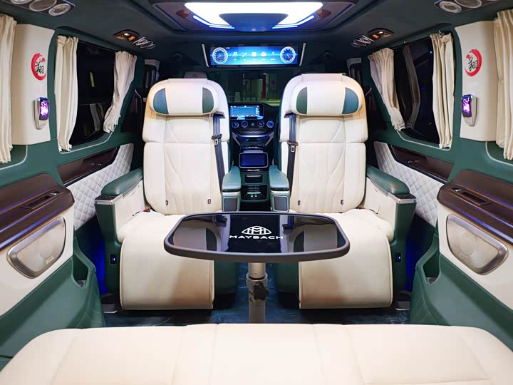 Фото 9 - Mercedes-Benz Vito