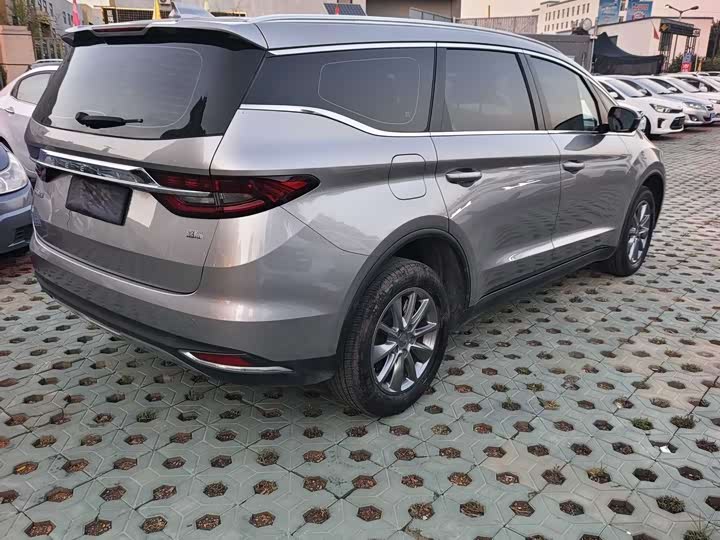 Фото 9 - Geely Jiaji