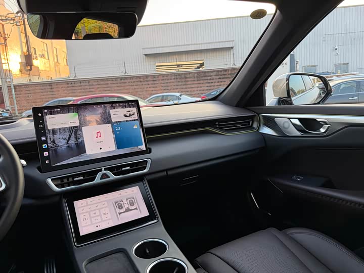 Фото 8 - Wey Mocca Hybrid