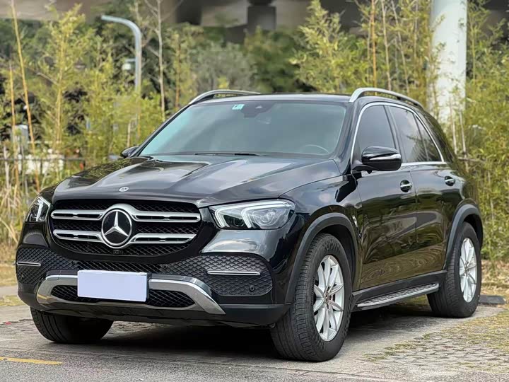 Фото 1 - Mercedes-Benz GLE-Class