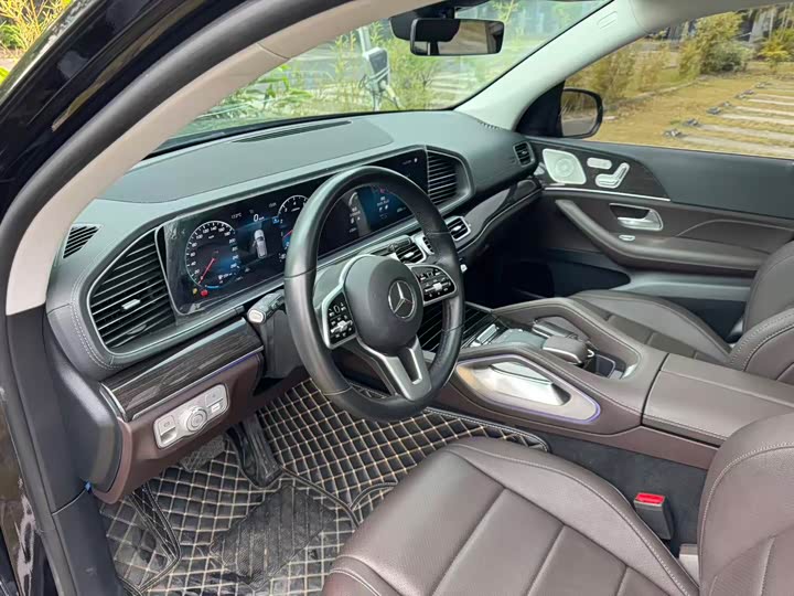 Фото 9 - Mercedes-Benz GLE-Class