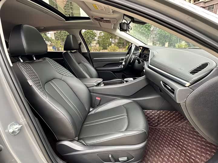 Фото 6 - Hyundai Sonata N Line