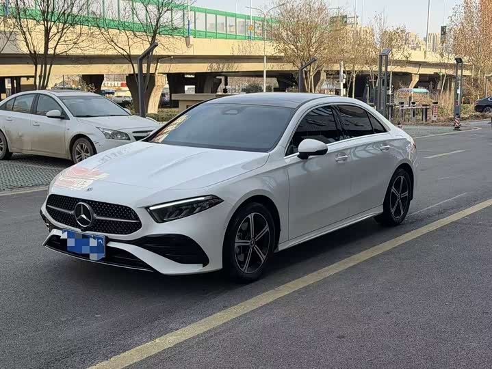 Фото 1 - Mercedes-Benz A-Class