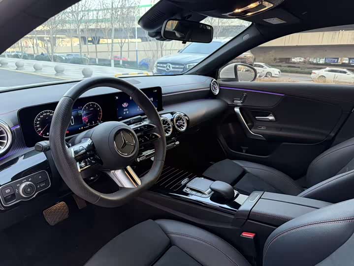 Фото 7 - Mercedes-Benz A-Class