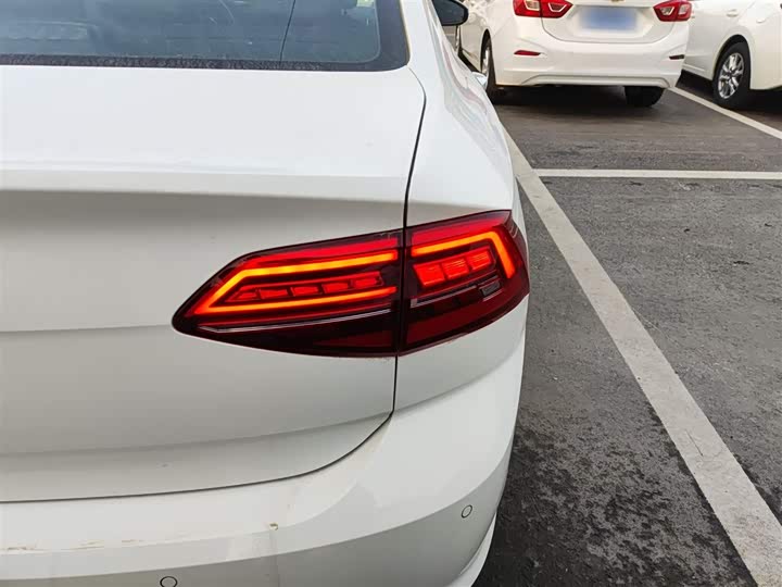 Фото 8 - Volkswagen Lamando L