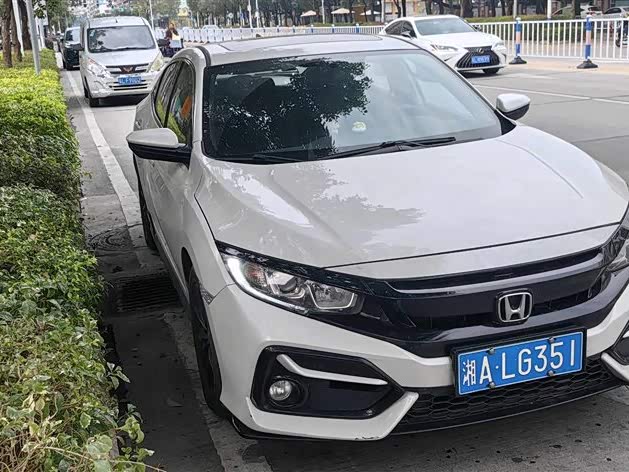 Фото 2 - Honda Civic