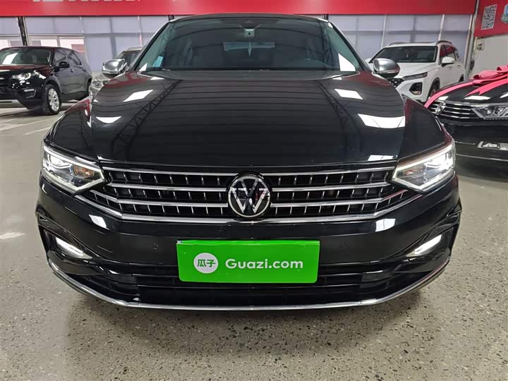 Фото 3 - Volkswagen Magotan