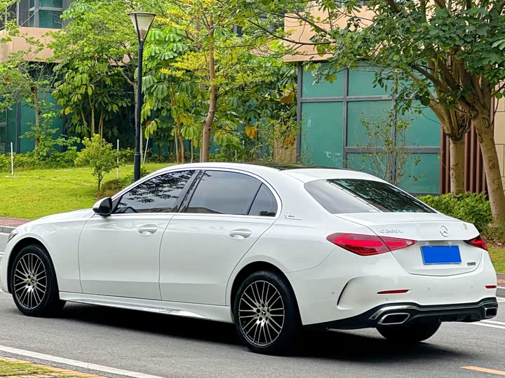 Фото 4 - Mercedes-Benz C-Class