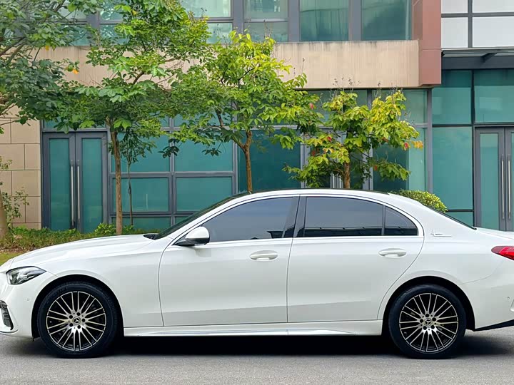 Фото 7 - Mercedes-Benz C-Class