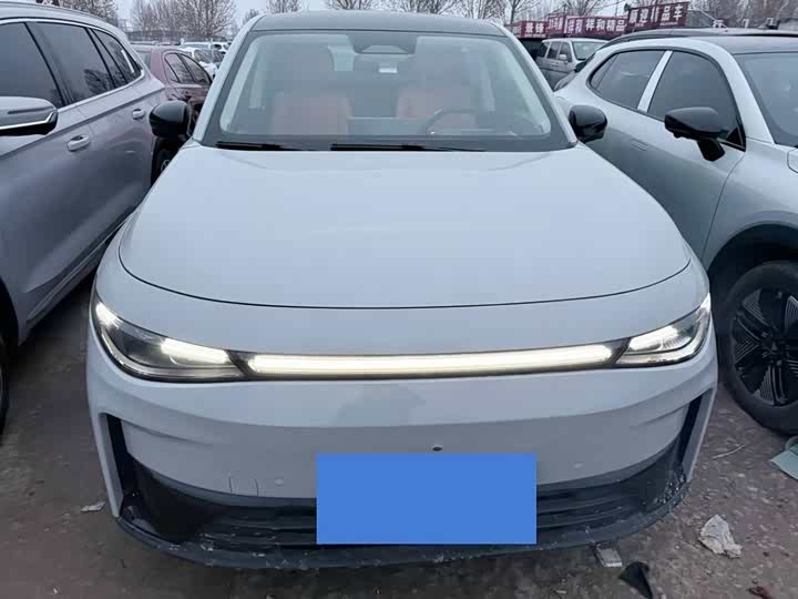 Фото 2 - Leapmotor C10