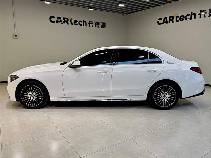 Фото 6 - Mercedes-Benz C-Class