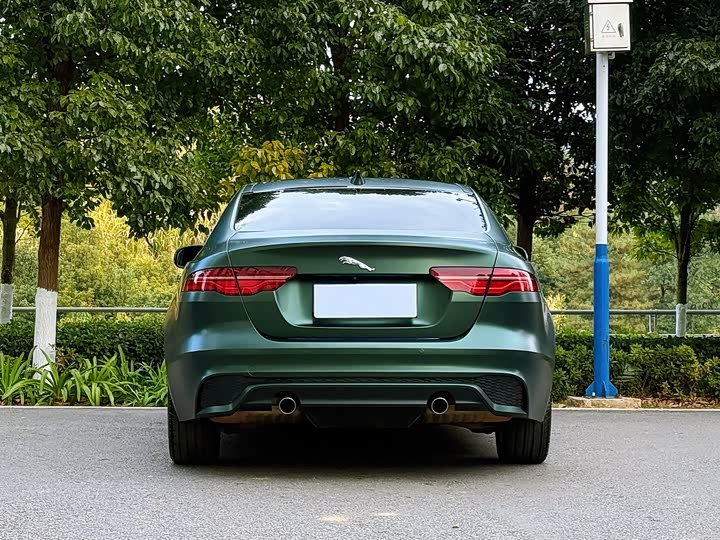 Фото 5 - Jaguar XE L