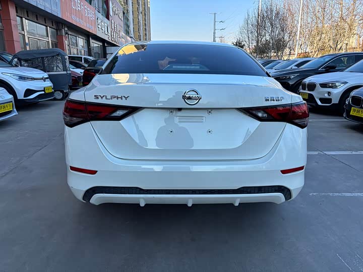 Фото 5 - Nissan Sylphy