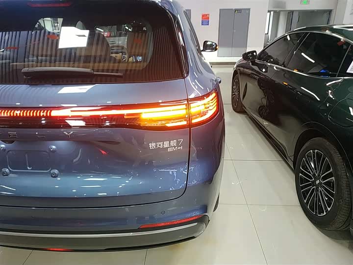 Фото 8 - Geely Galaxy Starship 7