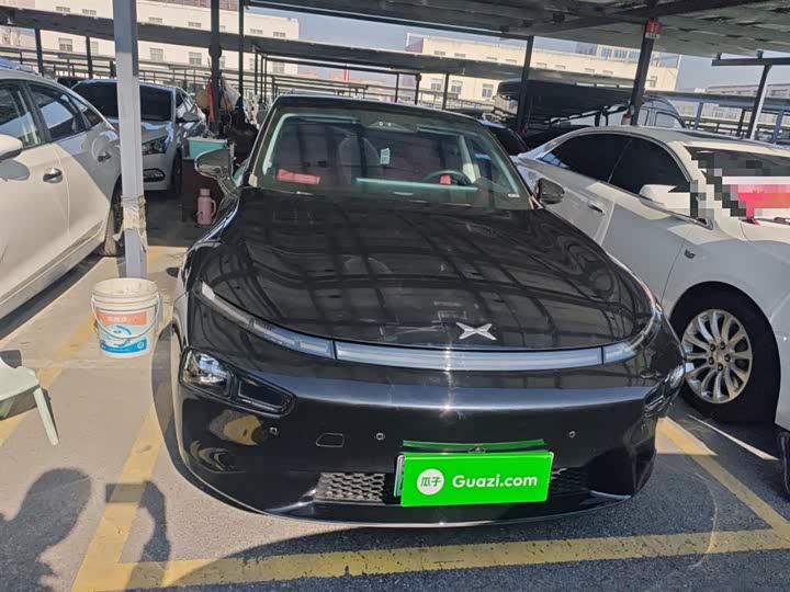 Фото 3 - XPeng P7