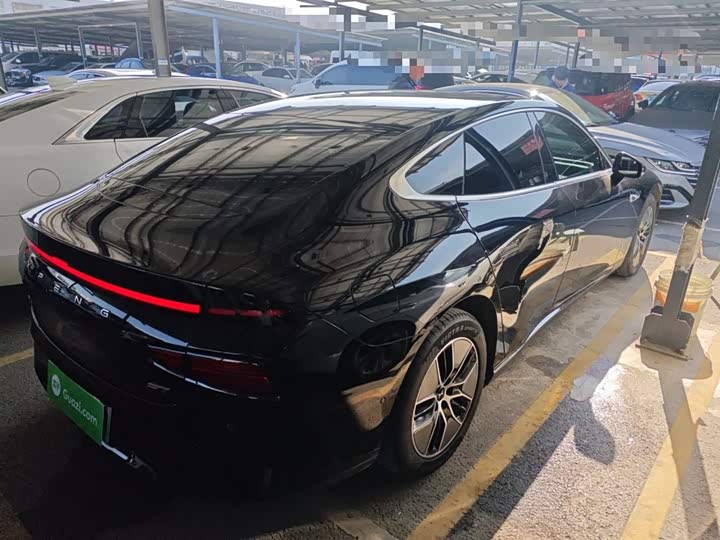 Фото 7 - XPeng P7