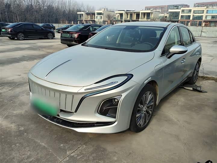 Фото 1 - Hongqi E-QM5