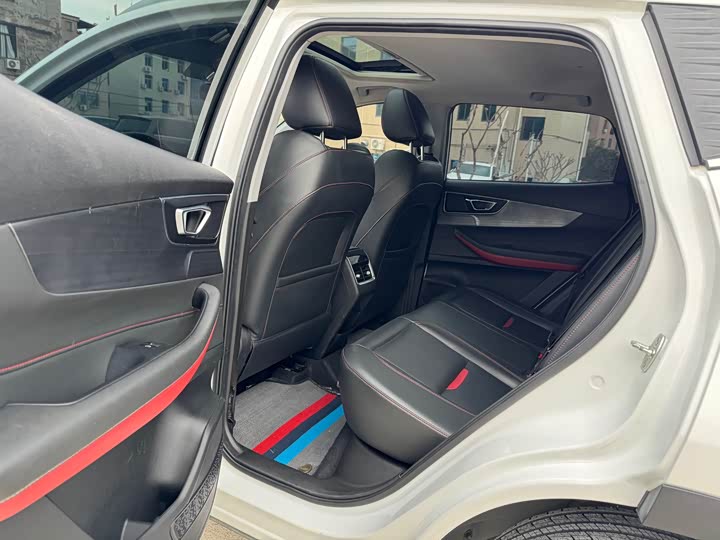 Фото 9 - Chery Tiggo 5x