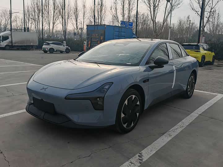 Фото 1 - XPeng Mona M03