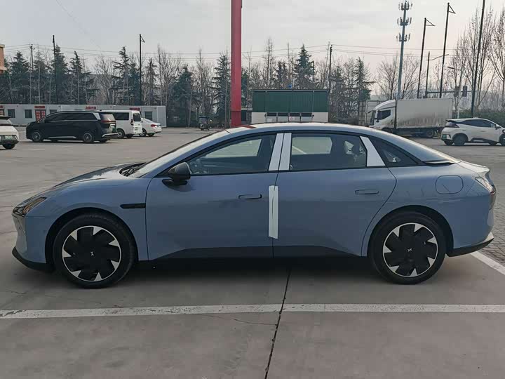 Фото 4 - XPeng Mona M03