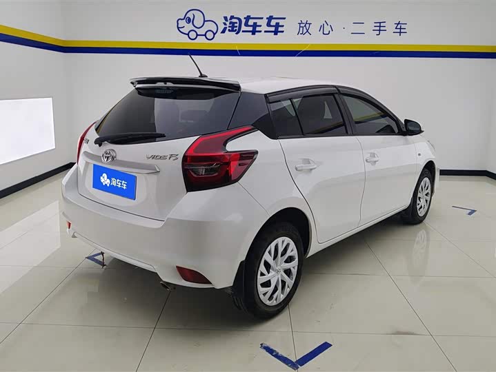 Фото 3 - Toyota Vios FS