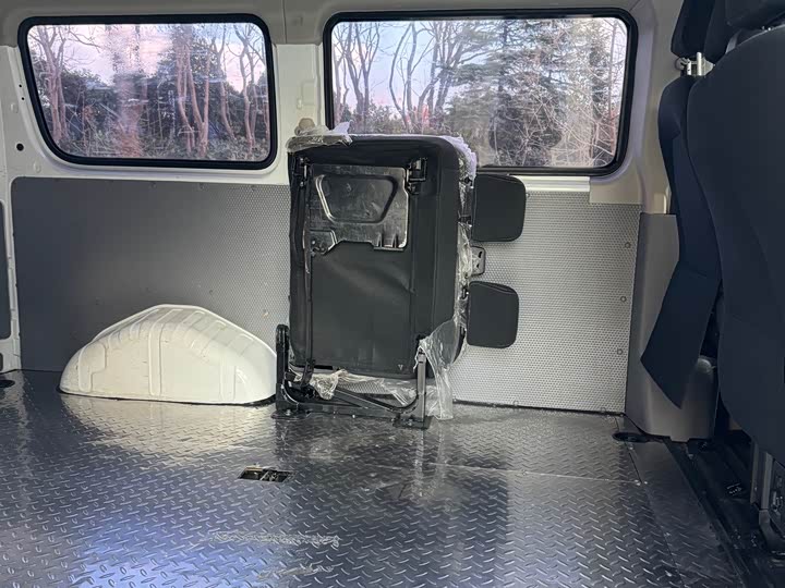 Фото 8 - Maxus V80