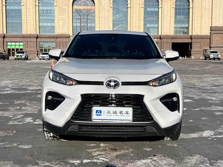 Фото 2 - Toyota Wildlander