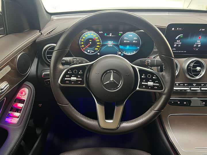 Фото 4 - Mercedes-Benz GLC-Class