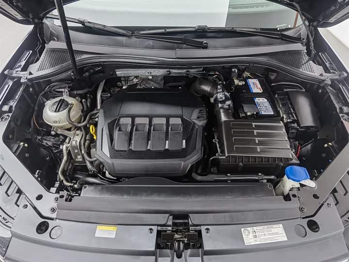 Фото 6 - Volkswagen Tiguan L Pro