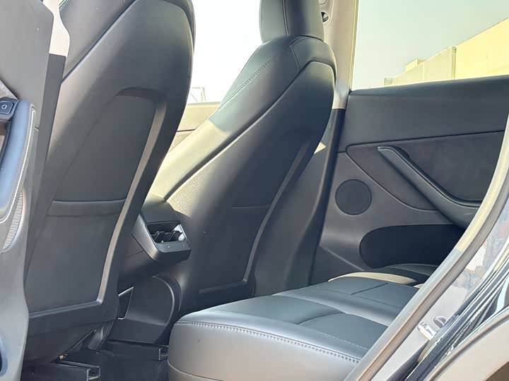 Фото 6 - Tesla Model Y