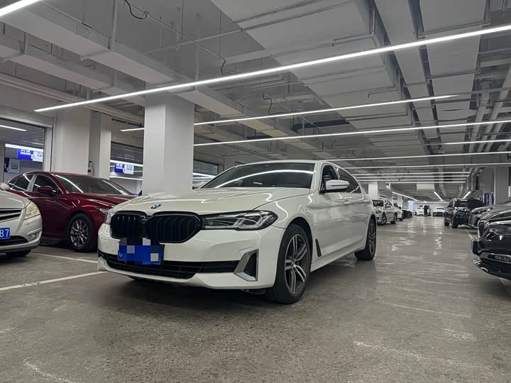 Фото 1 - BMW 5 Series