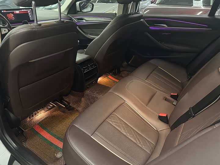 Фото 6 - BMW 5 Series