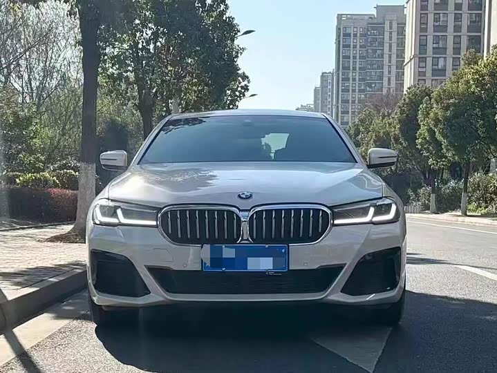 Фото 2 - BMW 5 Series