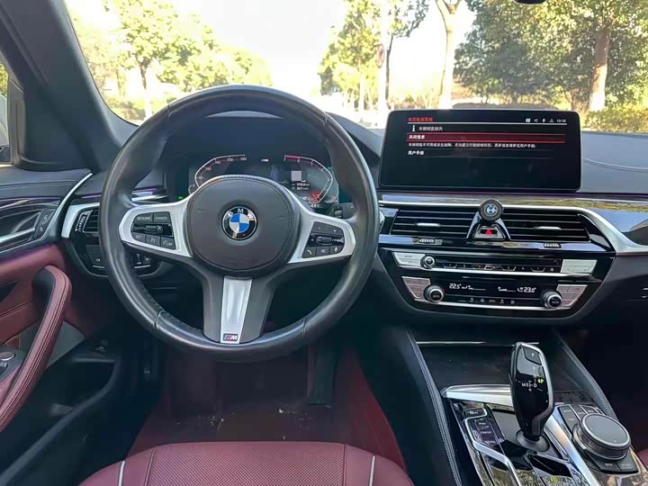 Фото 6 - BMW 5 Series