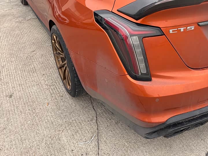 Фото 6 - Cadillac CT5