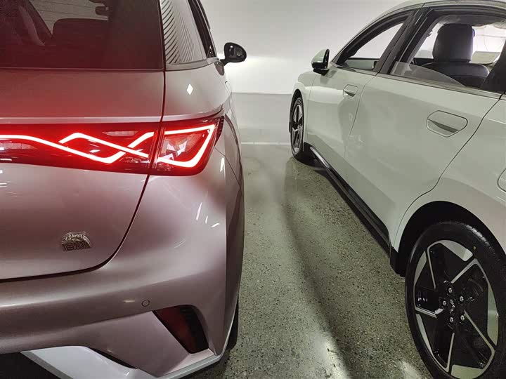 Фото 8 - BYD Dolphin